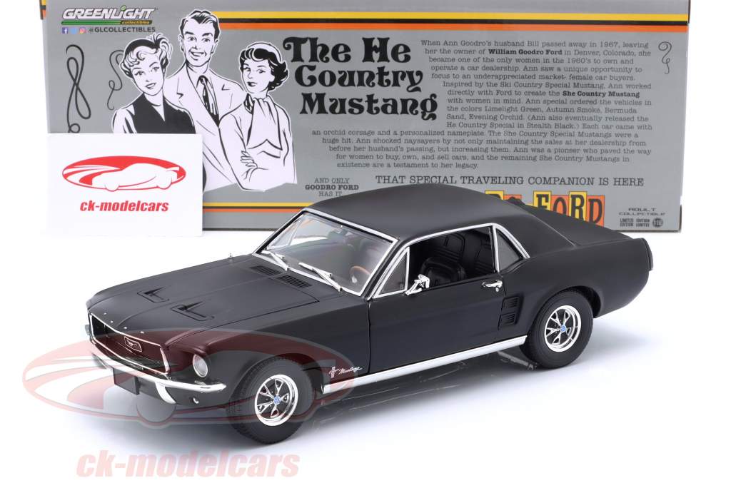 Ford Mustang Coupe year 1968 frosted black 1:18 Greenlight