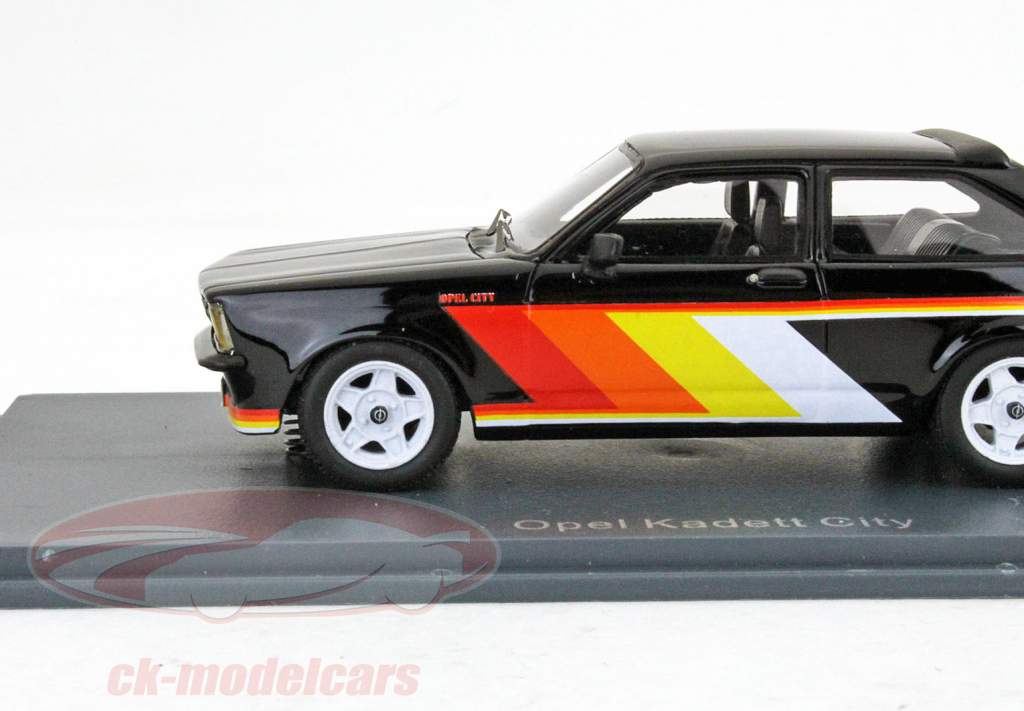 欧宝士官生市黑/黑1时43分新