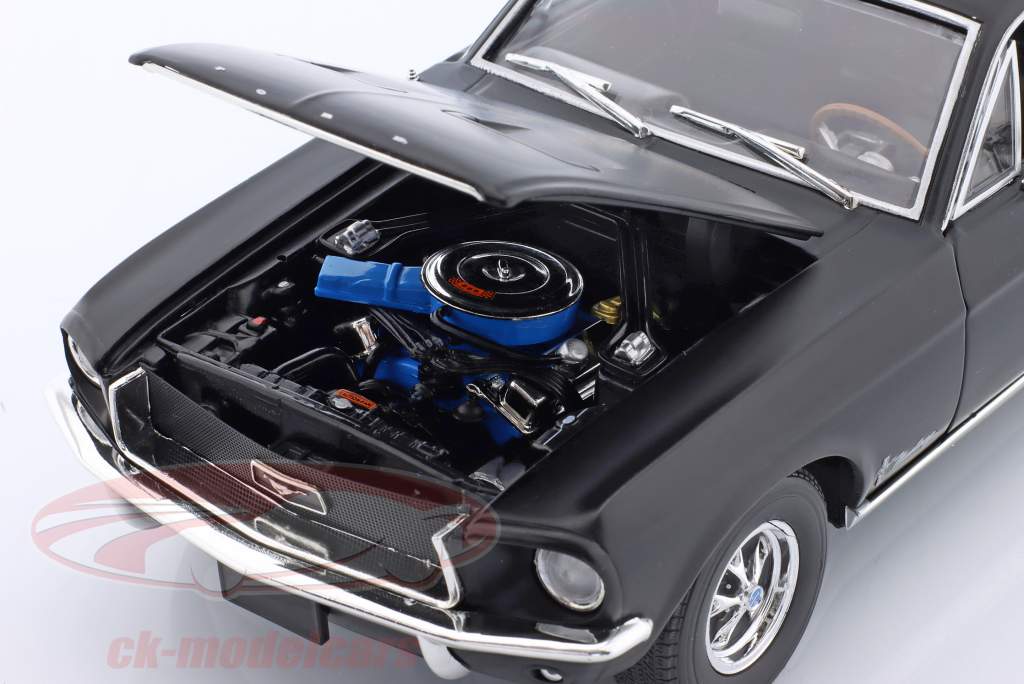 Ford Mustang Coupe year 1968 frosted black 1:18 Greenlight
