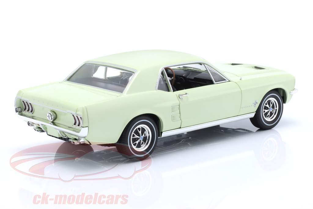 Ford Mustang Coupe 建設年 1967 ライトグリーン 1:18 Greenlight