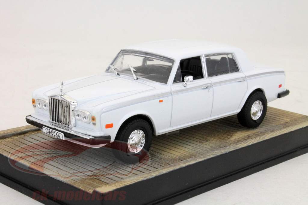 James Bond Rolls Royce Silver Shadow II, il mondo non è enough1: 43 Ixo Altaya