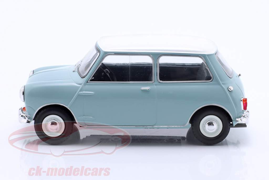 Austin Mini Cooper S Byggeår 1965 Lyseblå / hvid RHD 1:24 WhiteBox