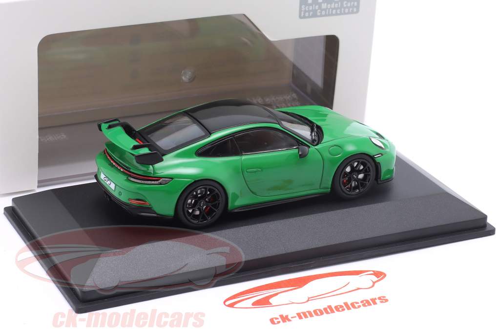 Porsche 911 (992) GT3 year 2022 python green 1:43 Solido