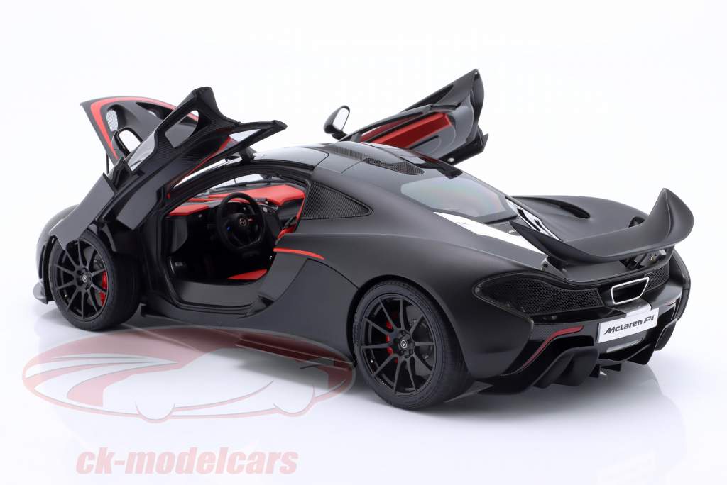 McLaren P1 Baujahr 2013 mattschwarz / rot 1:12 AUTOart
