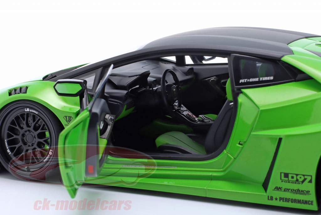 LB Silhouette Works Lamborghini Huracan GT 2019 pearl green 1:18 AUTOart