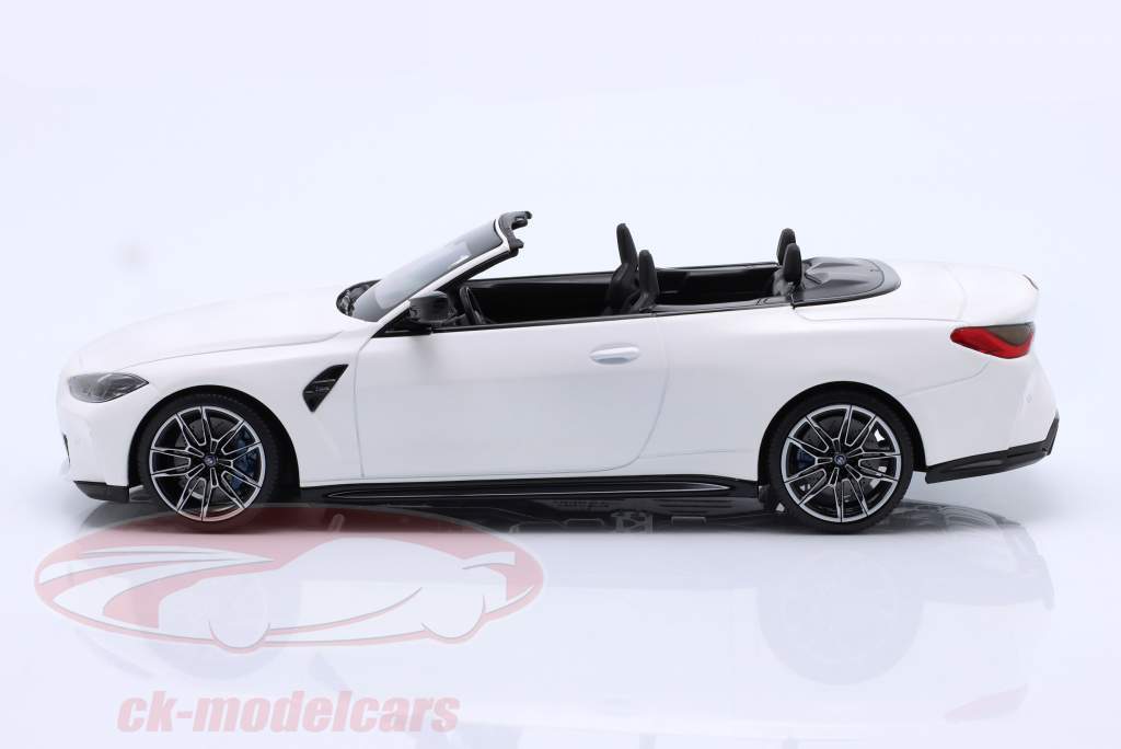 BMW M4 convertible (G83) year 2021 white 1:18 Minichamps