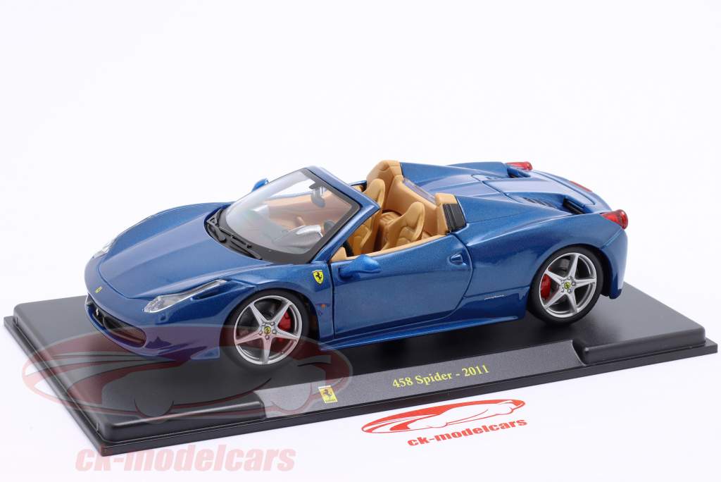 Ferrari 458 Spider Byggeår 2011 blå metallisk 1:24 Bburago