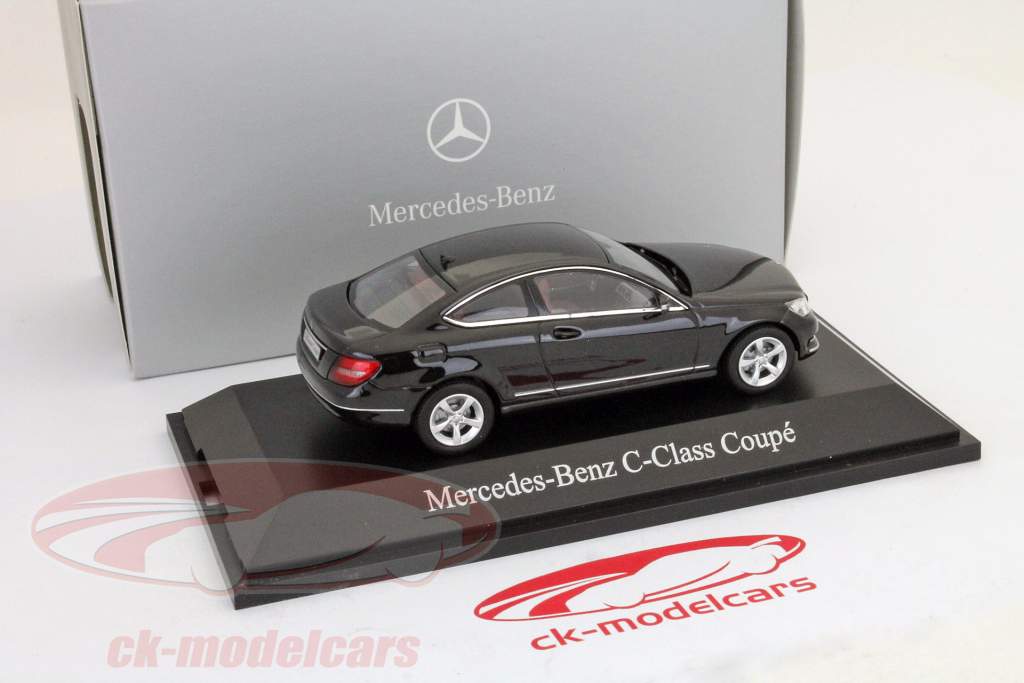 メルセデス·ベンツ Cクラス クーペ 磁鉄鉱 黒 1:43 ノレブ