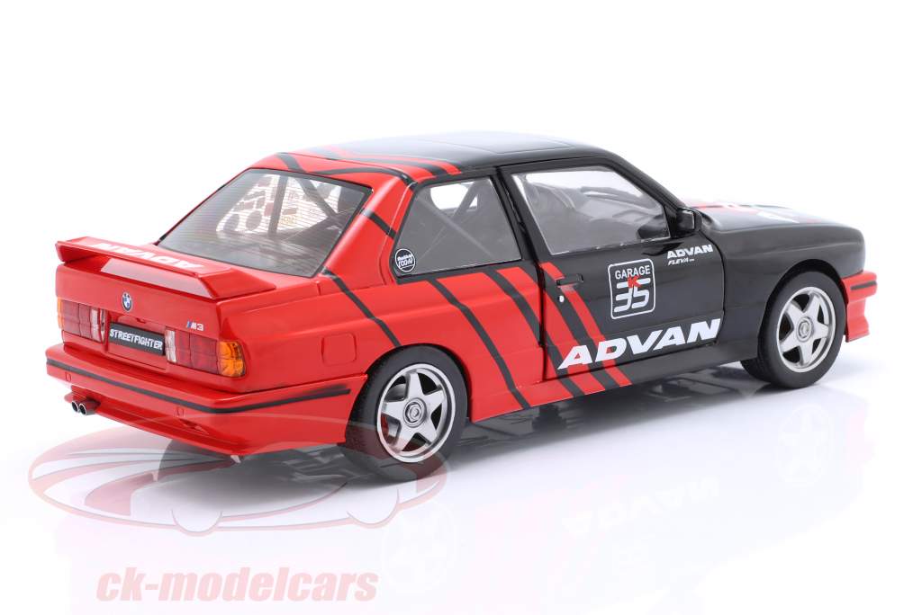 BMW M3 (E30) Advan Drift 1990 黑色的 / 红色的 1:18 Solido