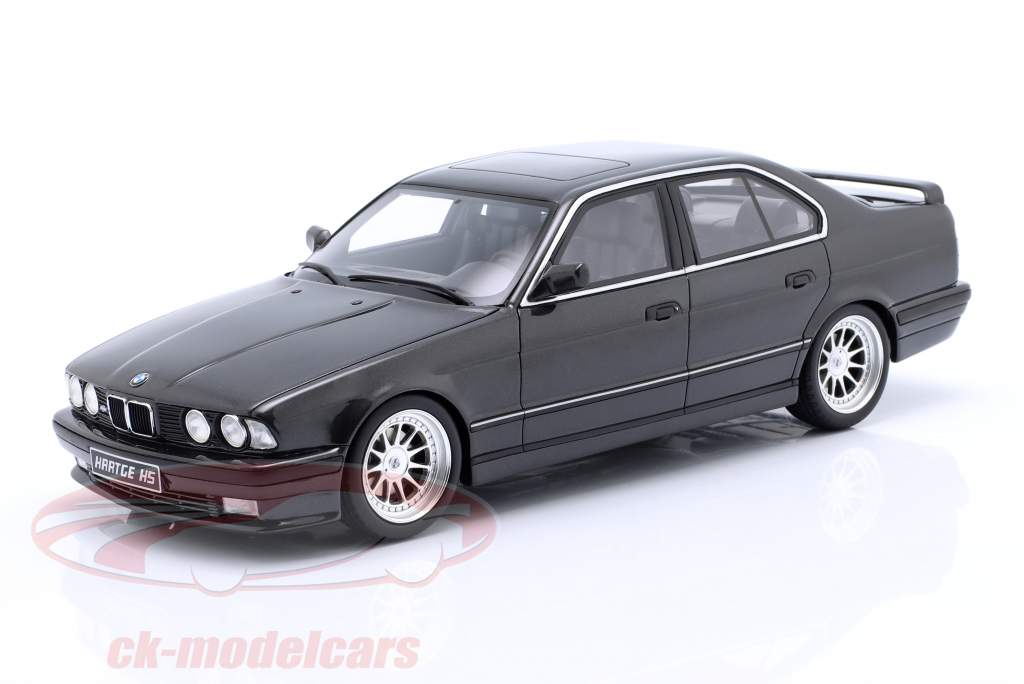 BMW Hartge H5 V12 (E34) Sedan Byggeår 1989 diamant sort metallisk 1:18 OttOmobile