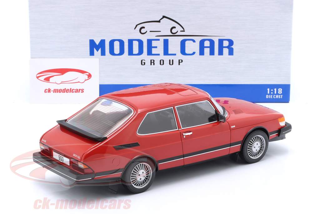Saab 900 GL Год постройки 1981 красный 1:18 ModelCar Group
