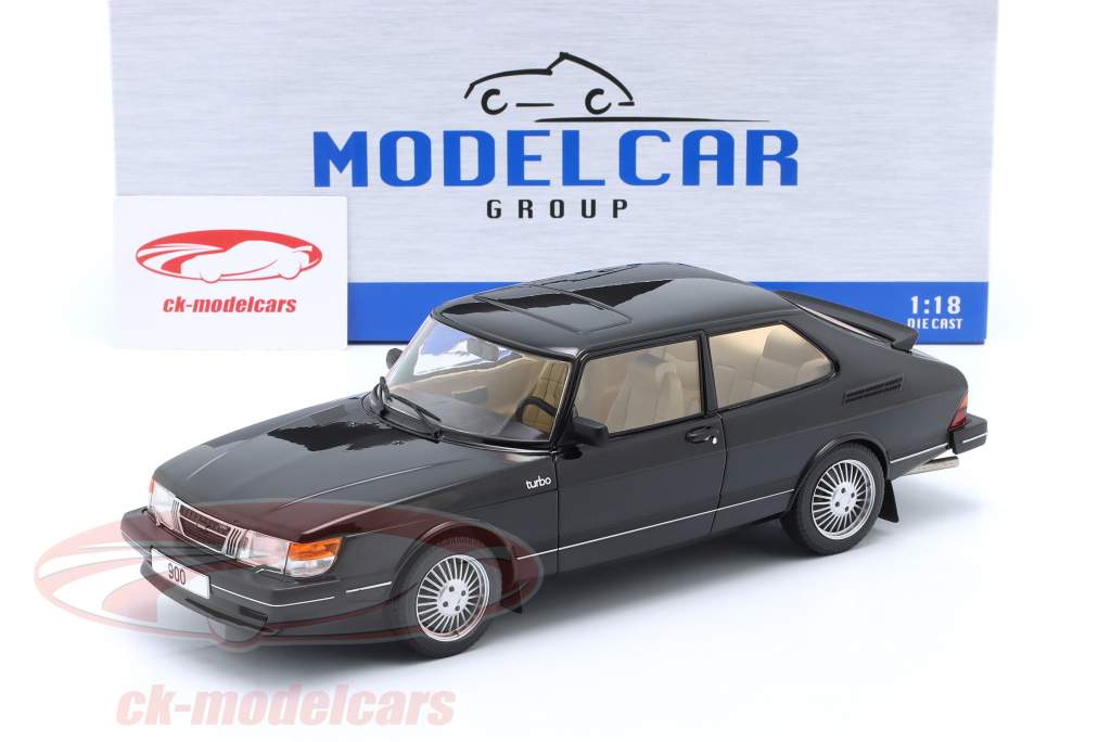 Saab 900 Turbo Byggeår 1981 sort 1:18 ModelCar Group