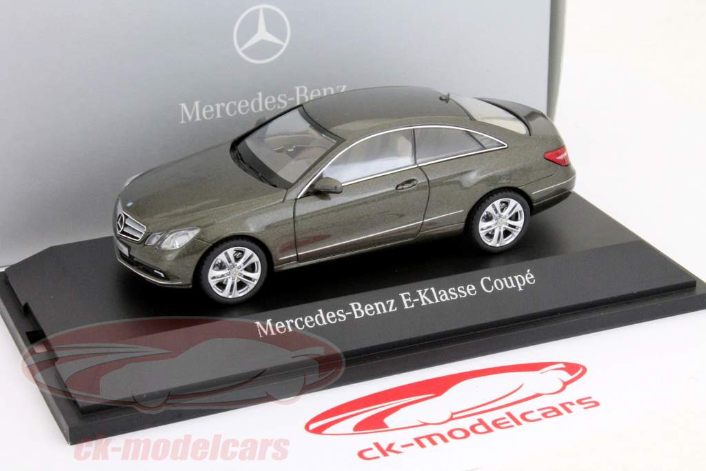 Mercedes-Benz E-Class Coupe C207 станнин серый Schuco 1:43