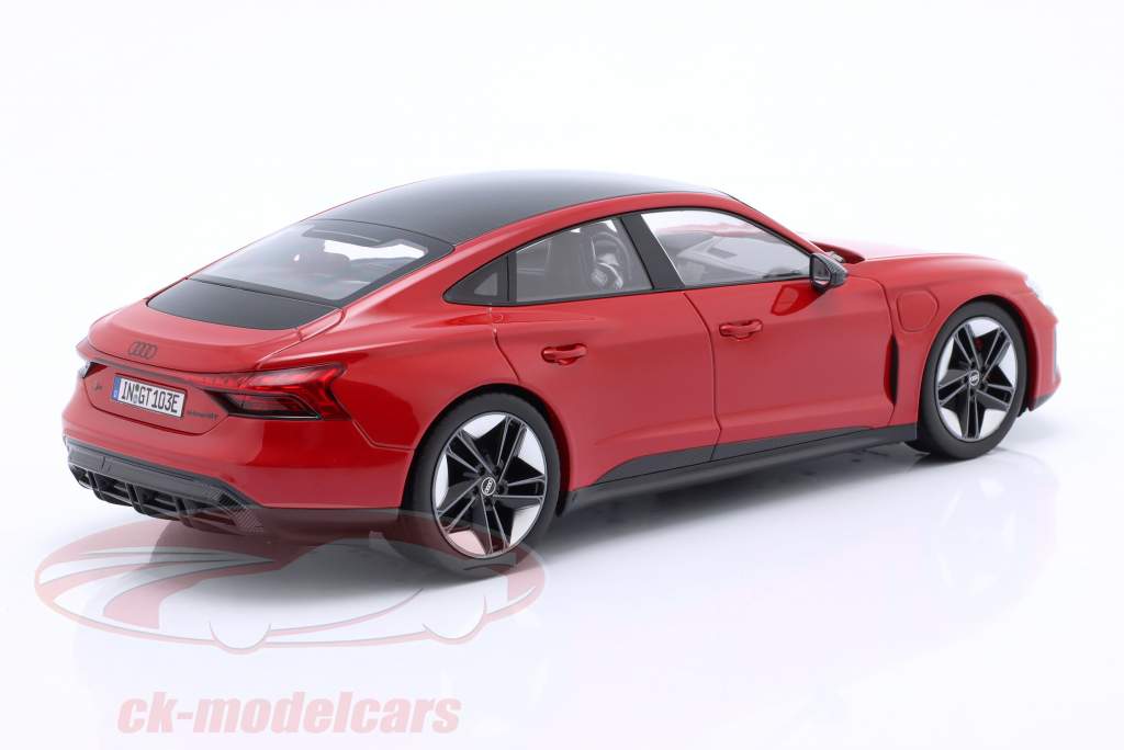 Audi RS e-tron GT Año de construcción 2021 tango rojo 1:18 Norev