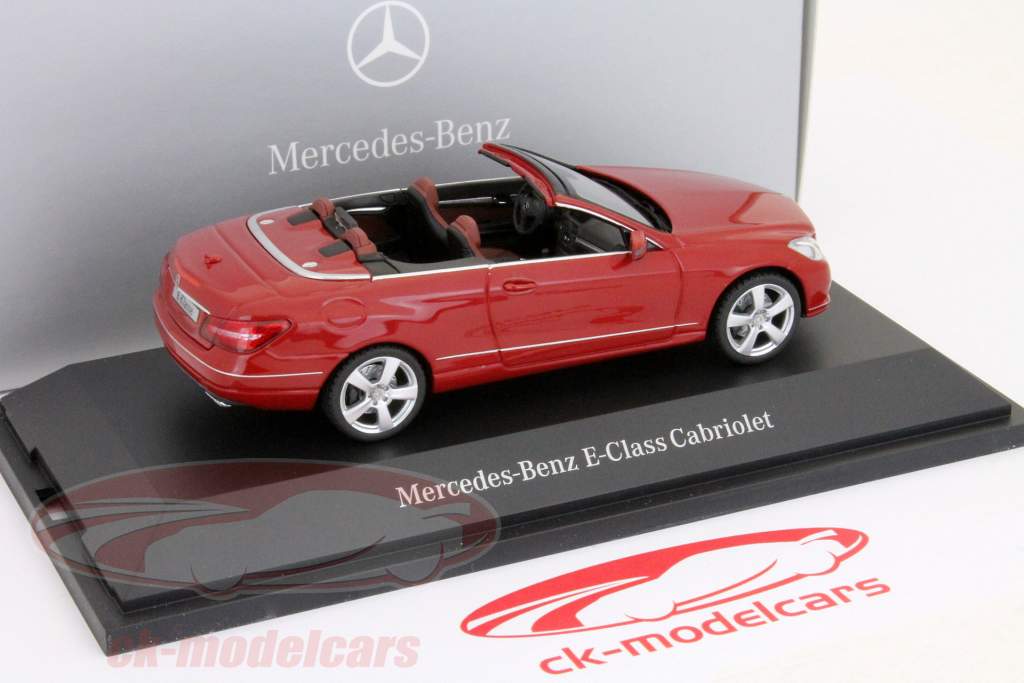 Mercedes-Benz E-Class Cabriolet A207 fire opal 1:43 Schuco