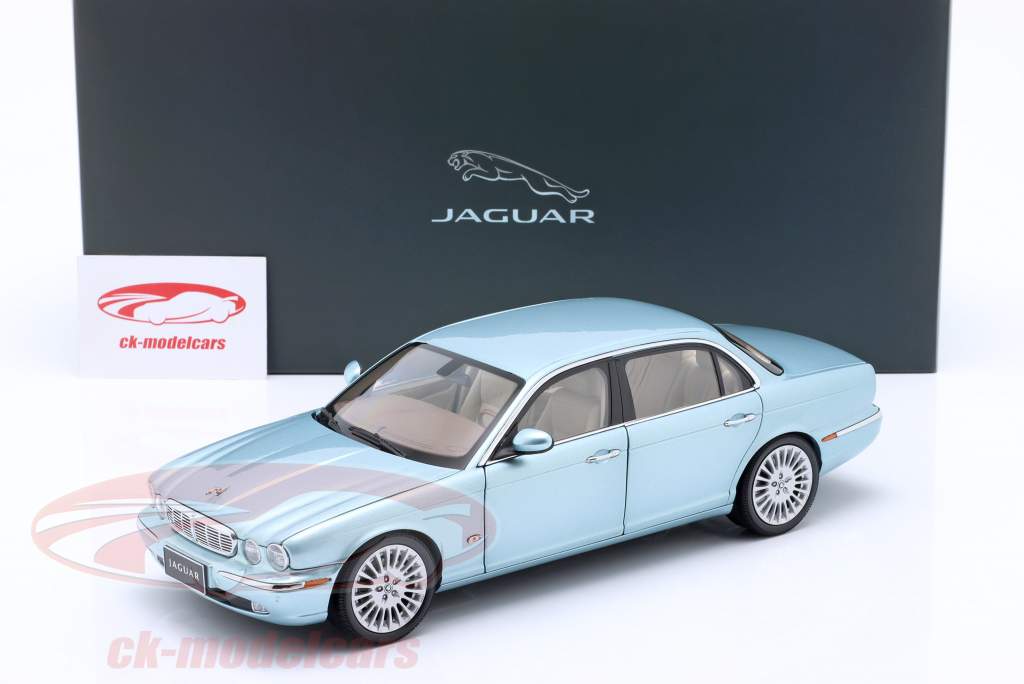 Almost Real 1:18 Jaguar XJ6 (X350) 海霜 青 ALM810503 モデル