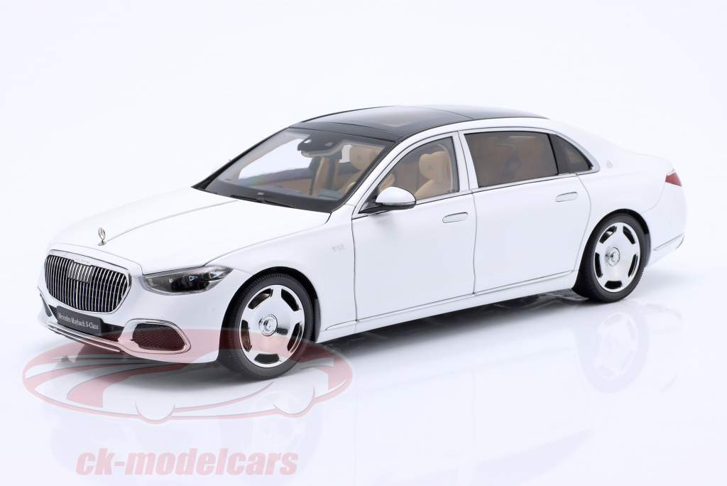 Mercedes-Benz Maybach S Class (Z223) year 2021 diamond white 1:18 Almost Real