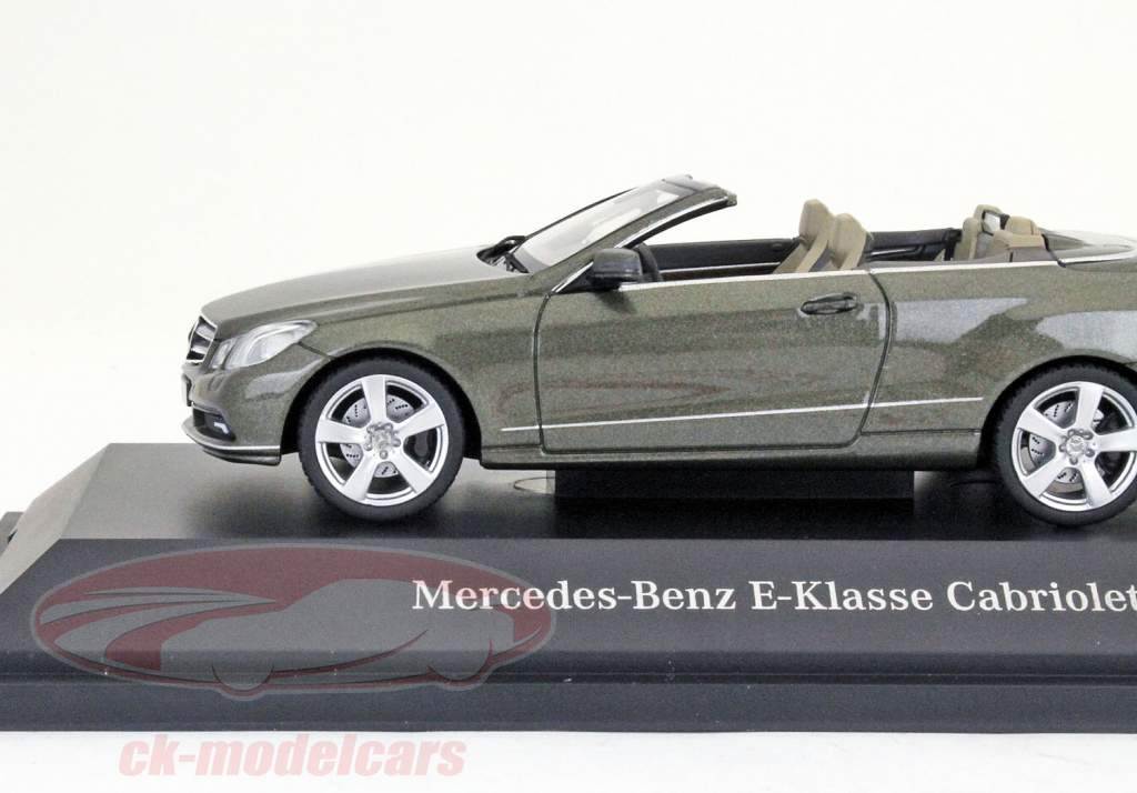 Mercedes-Benz E-Class Cabriolet A207 stannite 1:43 Schuco