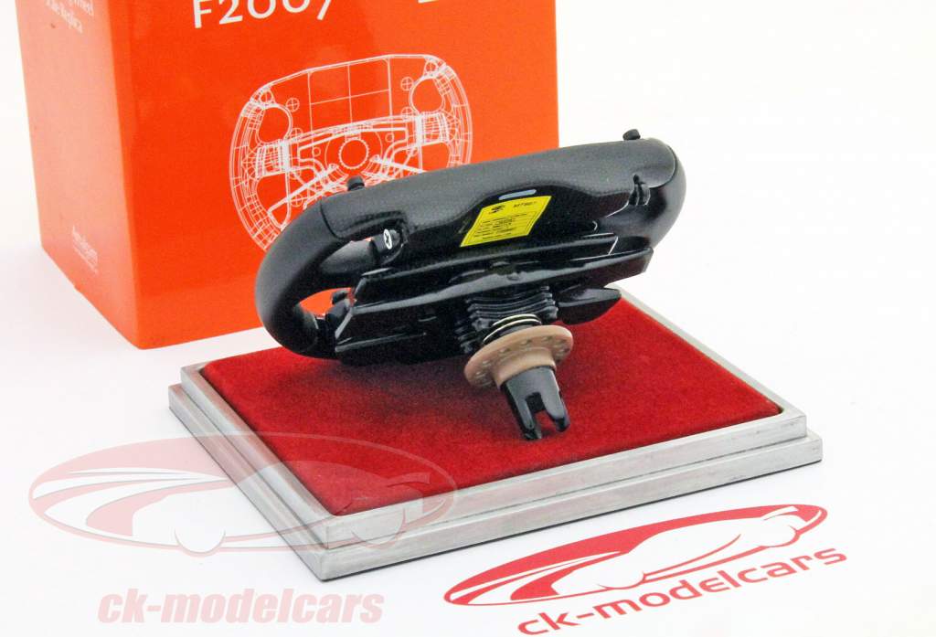 Райкконен / Масса Ferrari F2007 Формулы 1 2007 1:4 1:4 руль амальгамы