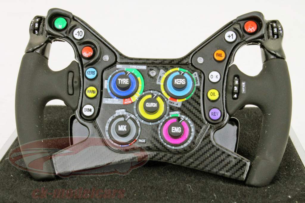 ベッテル/ウェバーレッドブルRB8、F1 2012、ステアリングホイール1時04アマルガム