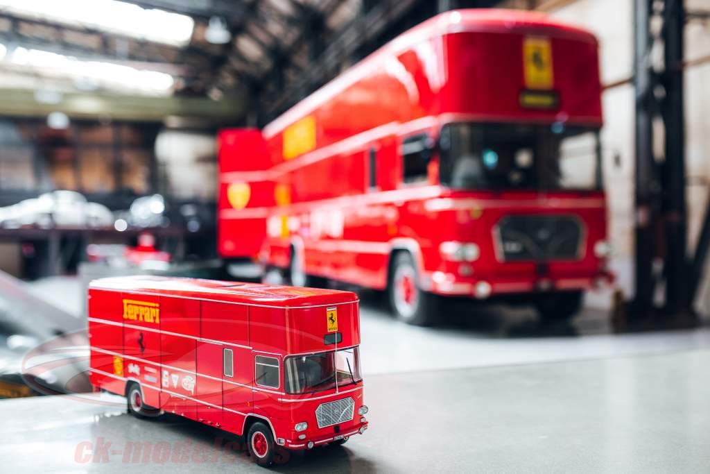 OM Fiat 150 Rolfo Scuderia Ferrari Course Voiture Transporteur années 70  1:18 CMR