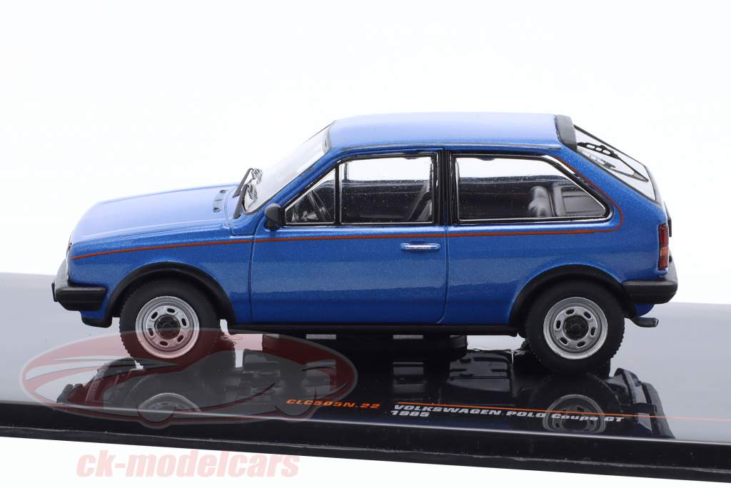 Volkswagen VW Polo MK2 Coupe GT Año de construcción 1985 azul metálico 1:43 Ixo
