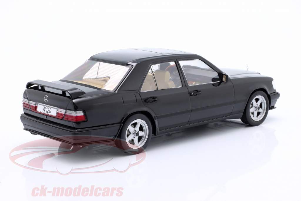 Mercedes-Benz W124 Tuning Год постройки 1986 черный металлический 1:18 ModelCar Group