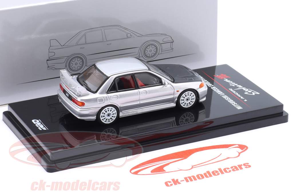 Mitsubishi Lancer Evo III argento 1:64 Inno Models