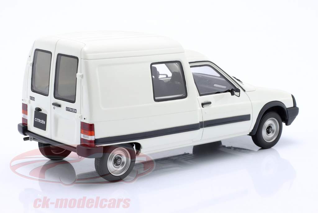 Citroen C15 E Année de construction 1990 blanc 1:18 OttOmobile