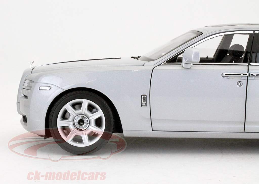 Rolls Royce Ghost SWB Year 2011 silver 1:18 Kyosho