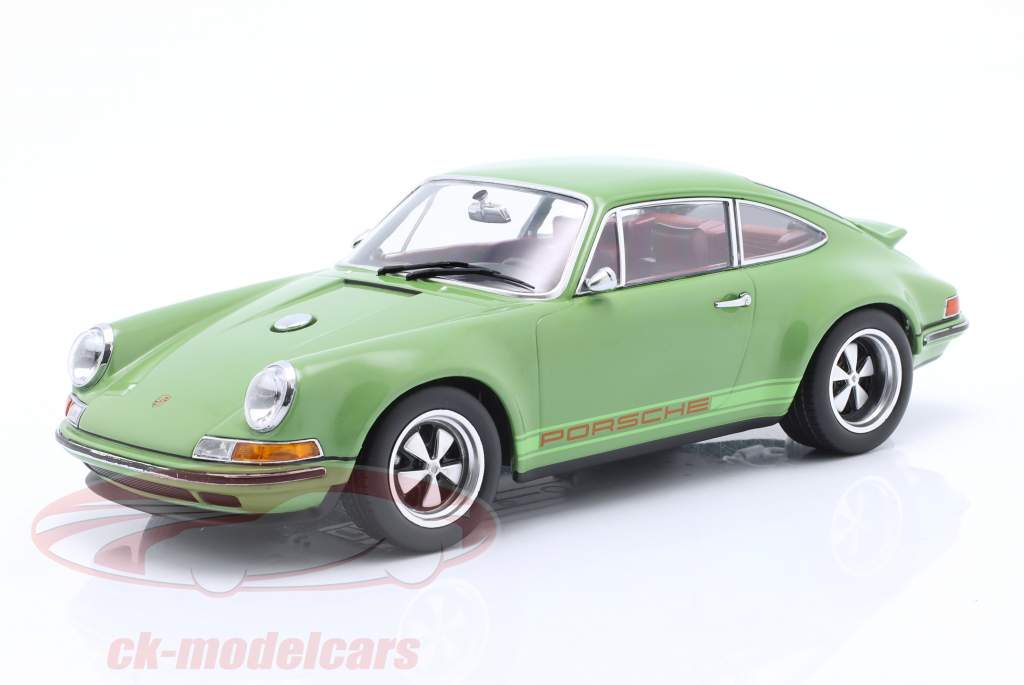 Singer Coupe Porsche 911 Modification grün 1:18 KK-Scale