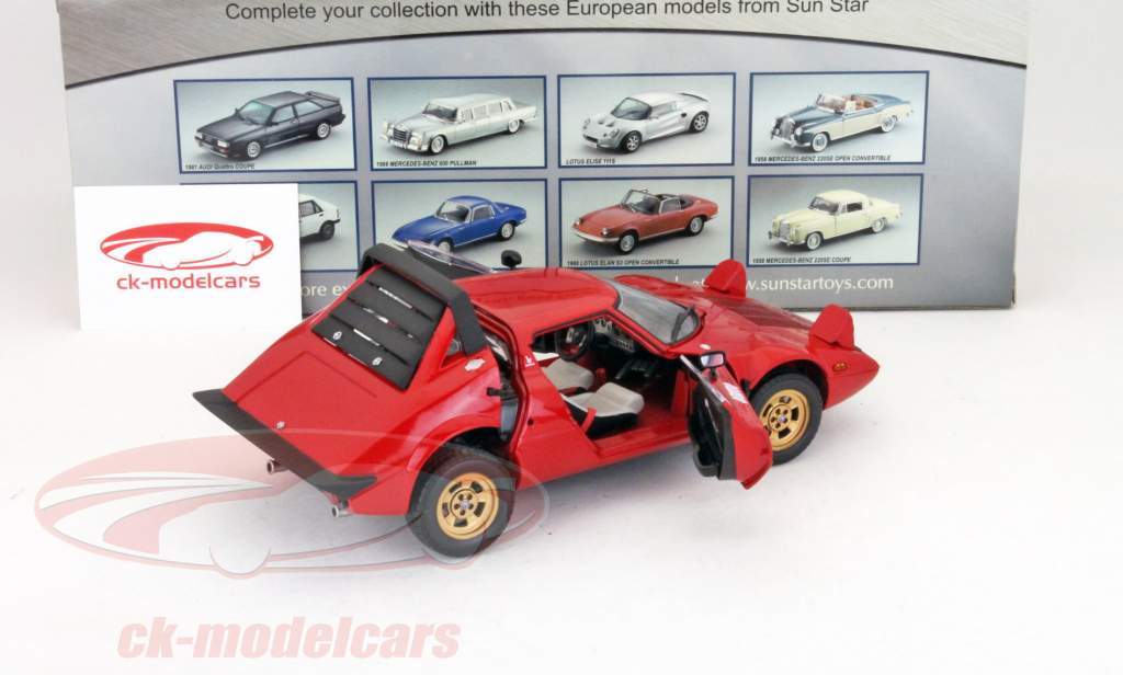 Lancia Stratos Stradale i 1975 rot / rød 1:18 SunStar