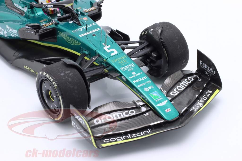 S. Vettel Aston Martin AMR22 #5 Last Race Abu Dhabi GP Formel 1 2022 1:18 Minichamps