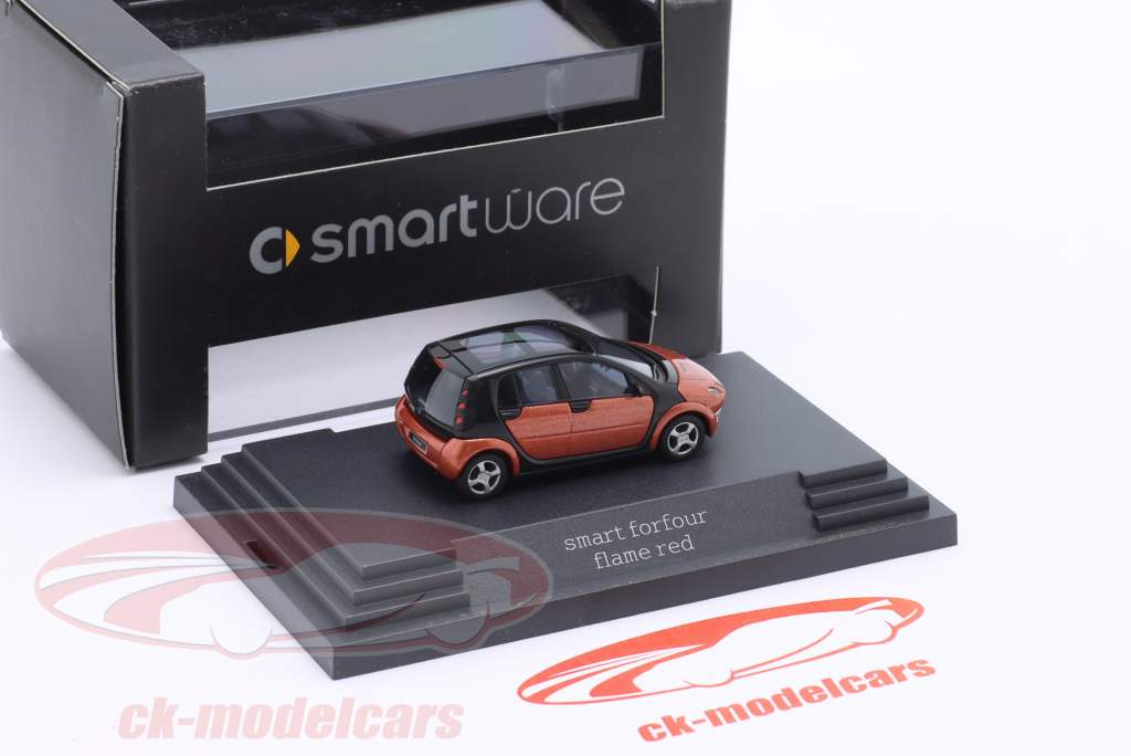 Smart Forfour Année de construction 2004 - 2006 rouge 1:87 Busch
