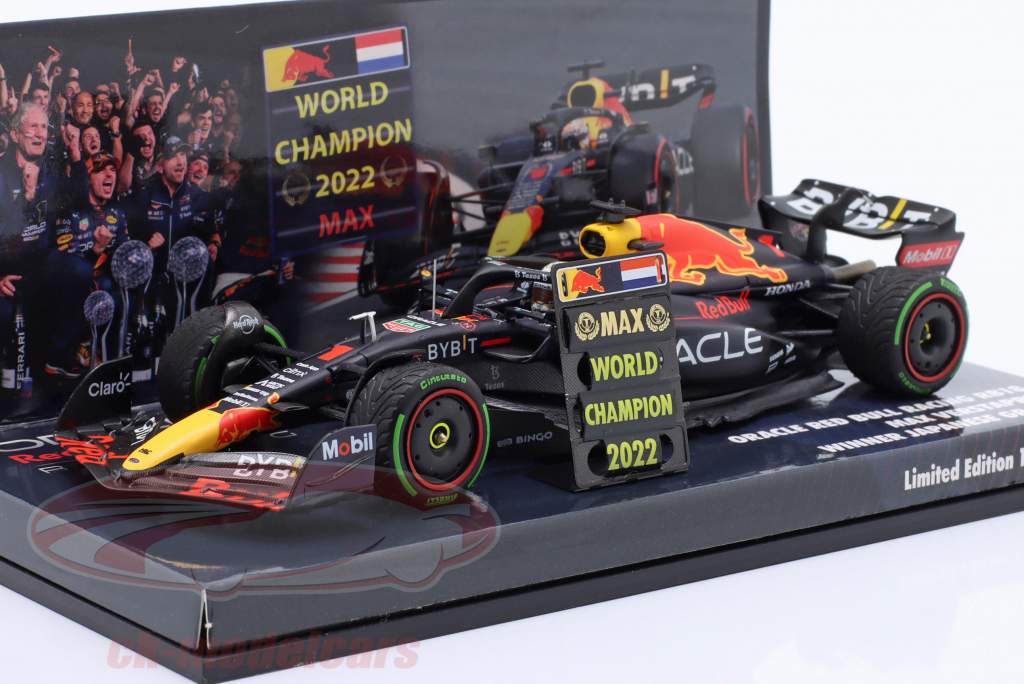Max Verstappen Red Bull RB18 #1 Winner Japan GP Formula 1 World Champion 2022 1:43 Minichamps