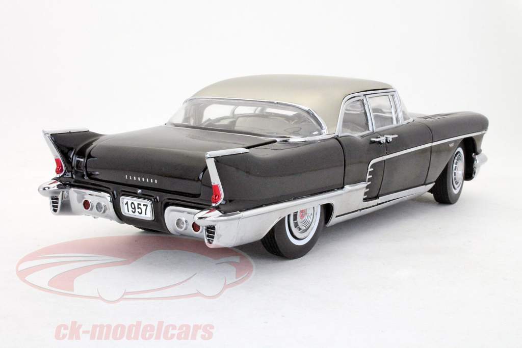 Cadillac Eldorado Brougham anno 1957 ebano nero 1:18 SunStar