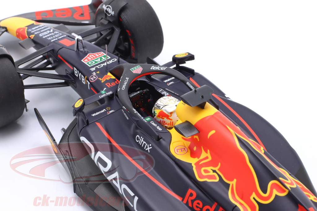 M. Verstappen Red Bull RB18 #1 ganador Belga GP fórmula 1 Campeón mundial 2022 1:18 Minichamps