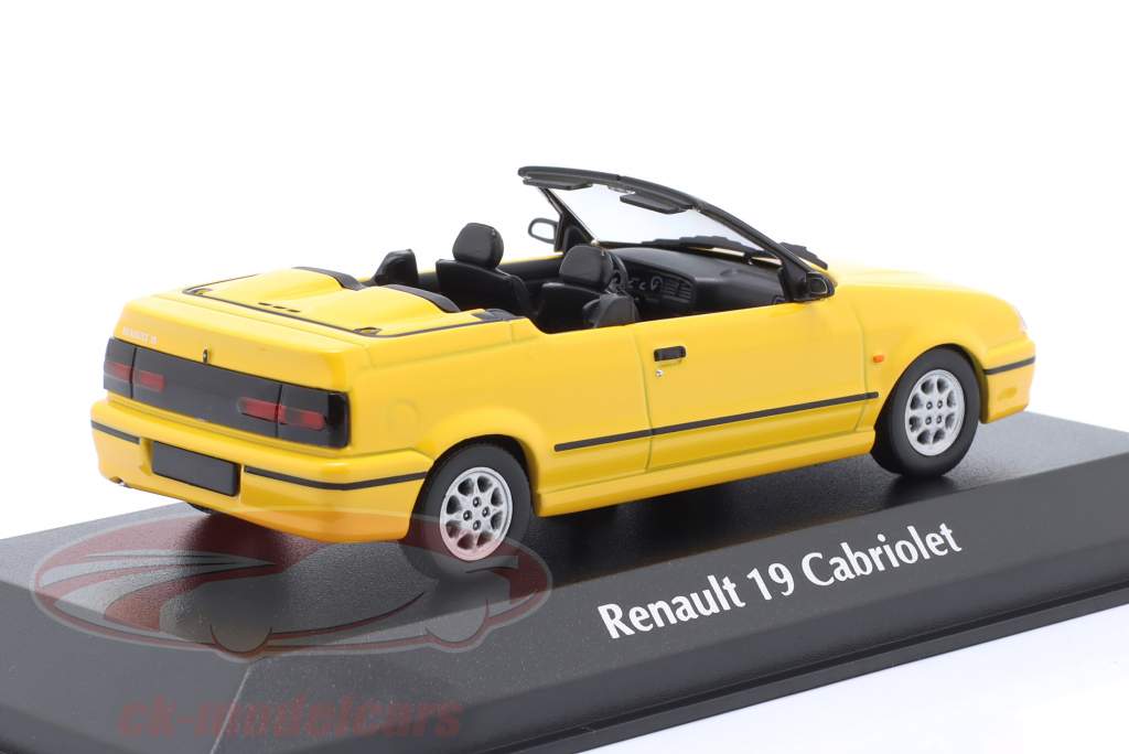 Renault 19 Cabriolet Construction year 1991 yellow 1:43 Minichamps