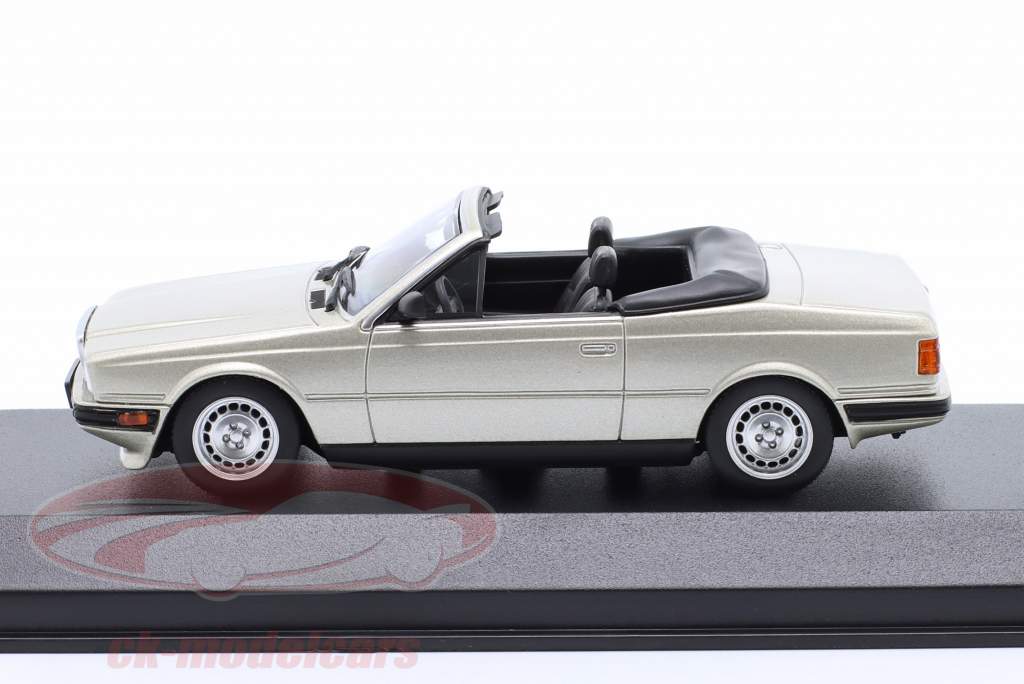 Maserati Biturbo Spyder Byggeår 1984 sølv metallisk 1:43 Minichamps