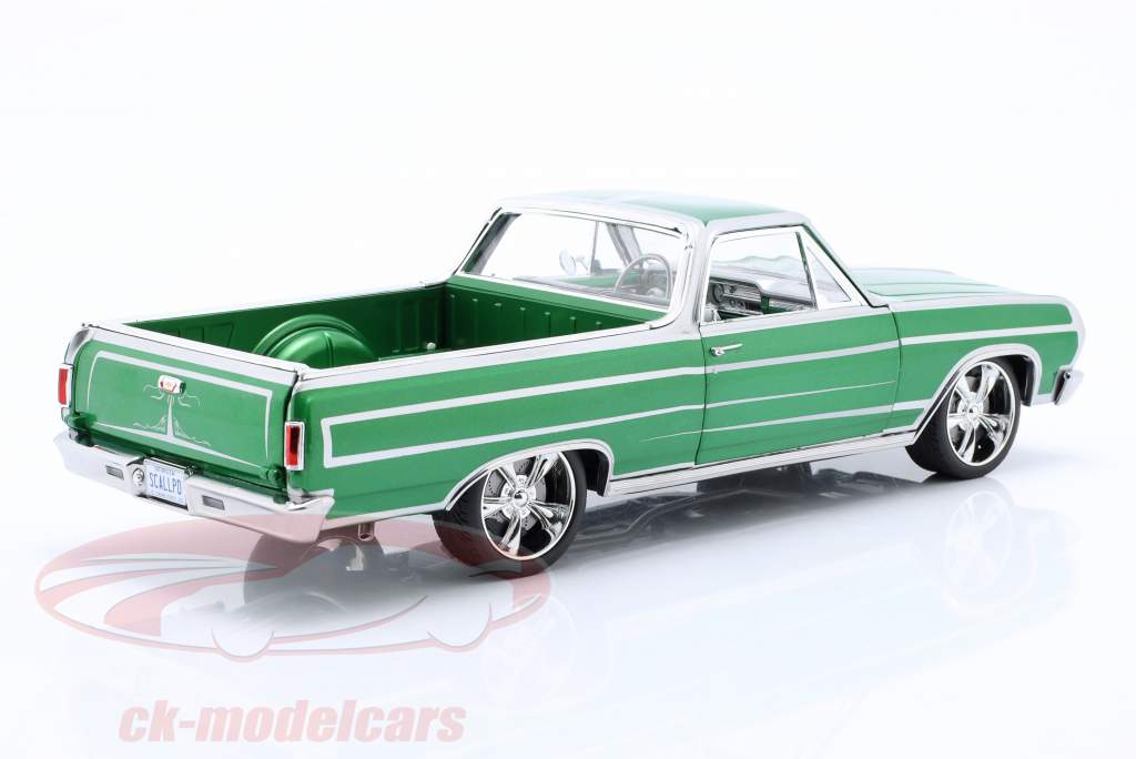Chevrolet El Camino Customs year 1965 calypso green 1:18 Greenlight