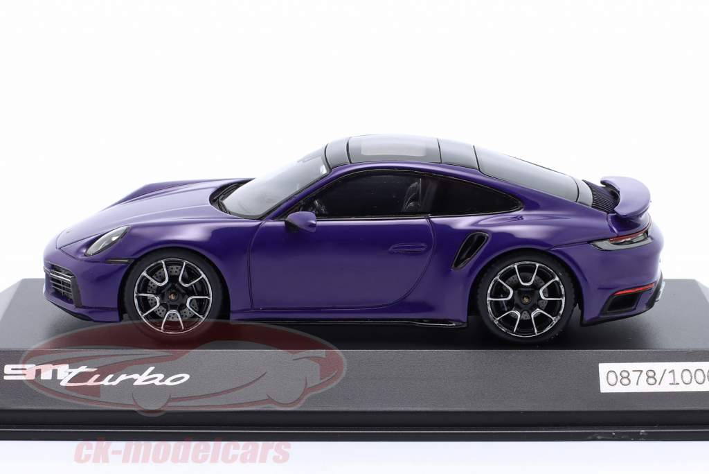 Porsche 911 (992) Turbo ultra violet 1:43 Spark