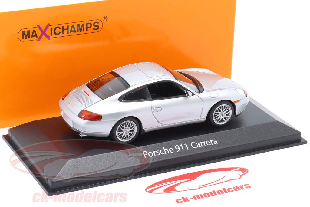 Porsche 911 (996) 建设年份 1998 银 金属的 1:43 Minichamps