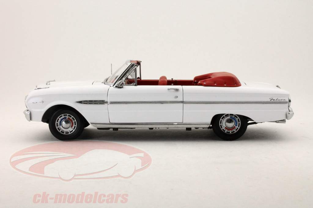 1/18 Sun Star フォード ファルコン コンバーチブル 1963年 Diecast model cars Ford Falcon 1/18 Sun Star Convertible