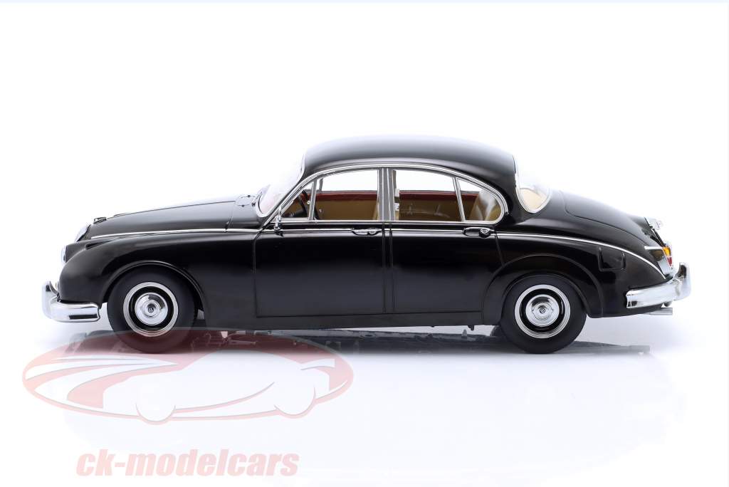 Daimler 250 V8 RHD Byggeår 1962 sort 1:18 KK-Scale