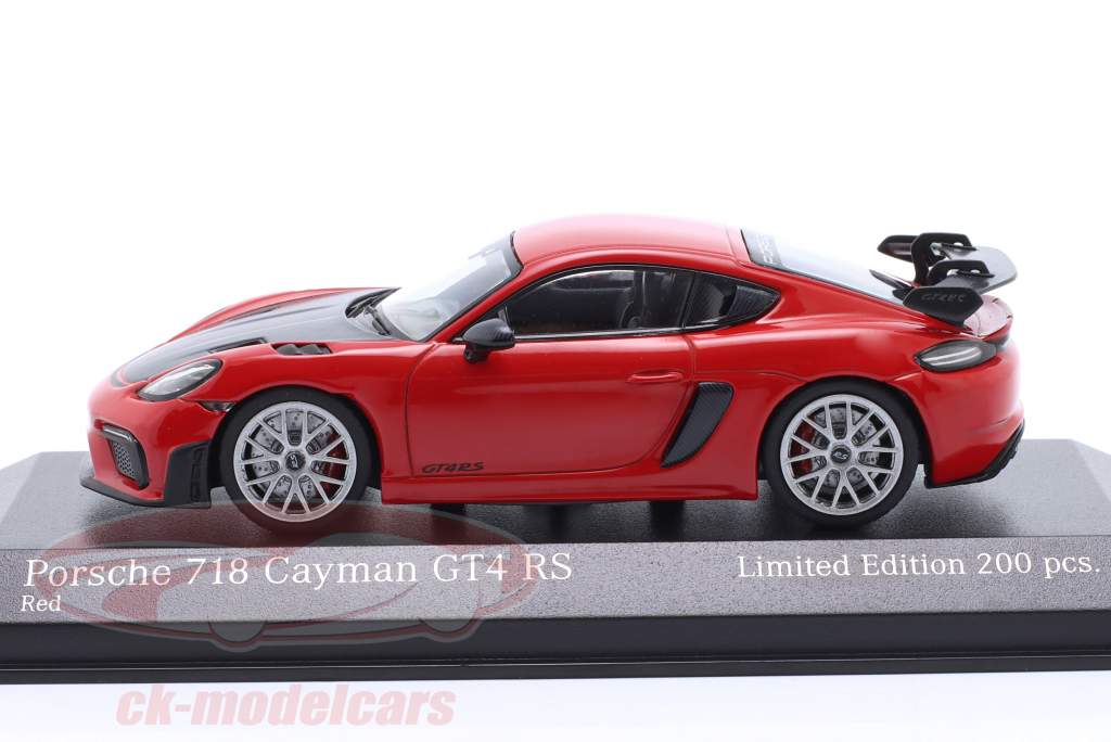Porsche 718 (982) Cayman GT4 RS 2021 red / silver rims 1:43 Minichamps