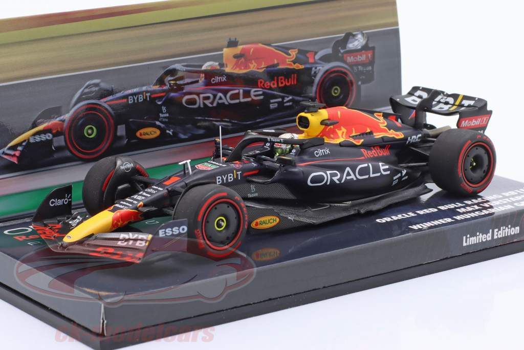 Max Verstappen Red Bull RB18 #1 Winner Hungary GP Formula 1 World Champion 2022 1:43 Minichamps
