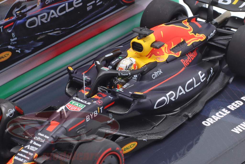 Minichamps 1:43 Max Verstappen Red Bull RB18 #1 勝者