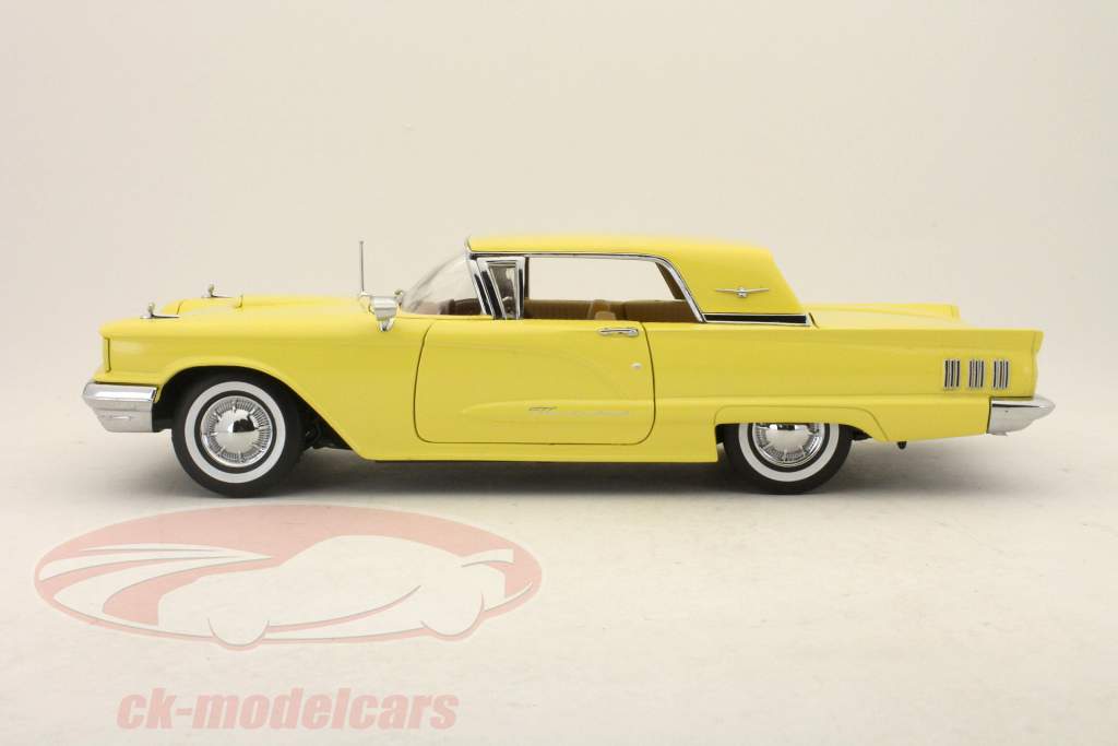 Ford Thunderbird hardtop 1960 moroccan ivory 1:18 SunStar