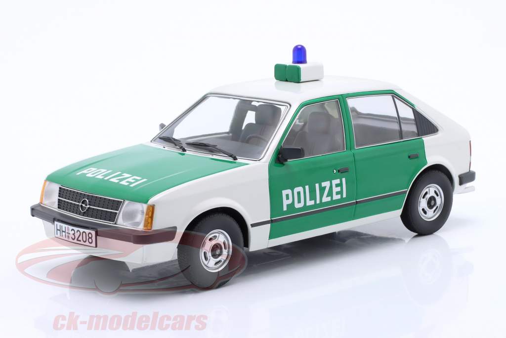 Opel Kadett D politi Tyskland 1984 grøn / hvid 1:18 Triple9
