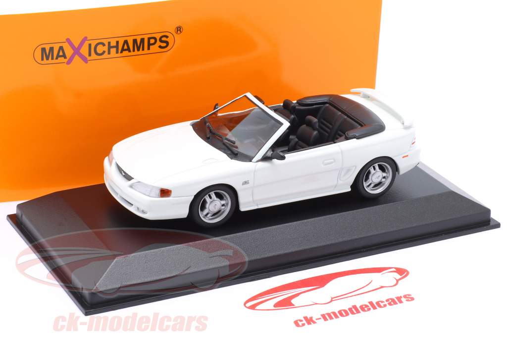 Ford Mustang Cabriolé Año de construcción 1994 blanco 1:43 Minichamps
